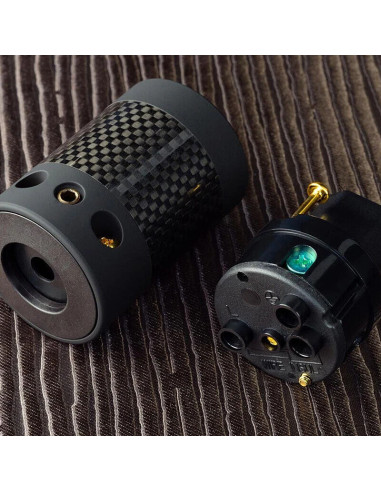 Carbon Fibre Gold Plated IEC