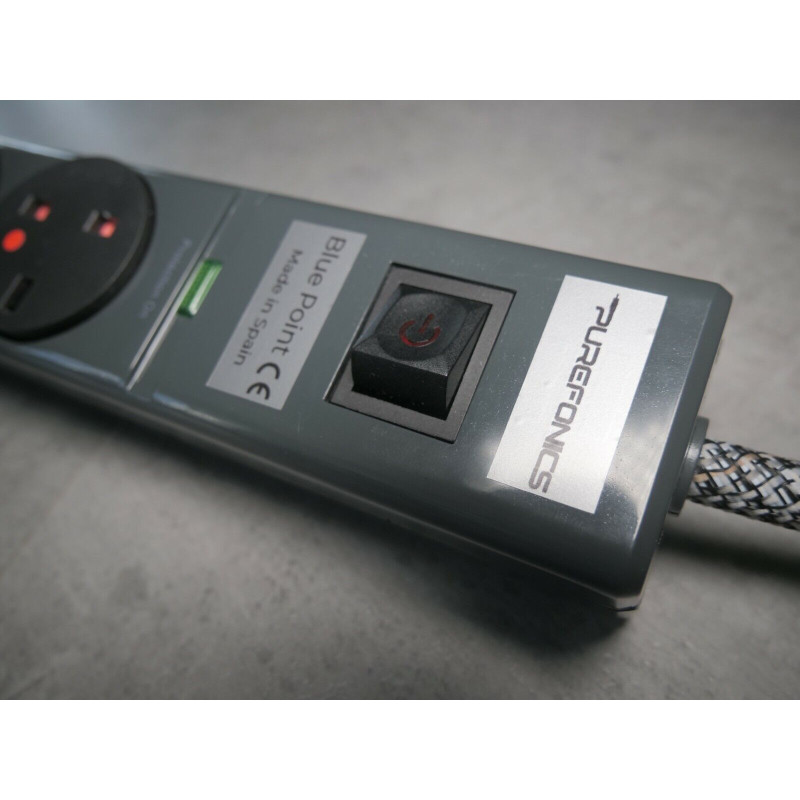 Purefonics Blue Point 8 Hi-Fi grade mains distribution block