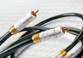 DH-Labs Air Matrix 0.5cm audio cable with gold RCA plugs, close-up connectors