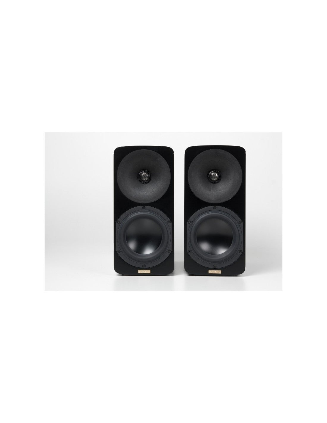 Aurelia Magenta II Isomatrix Standmount Loudspeakers in Satin White